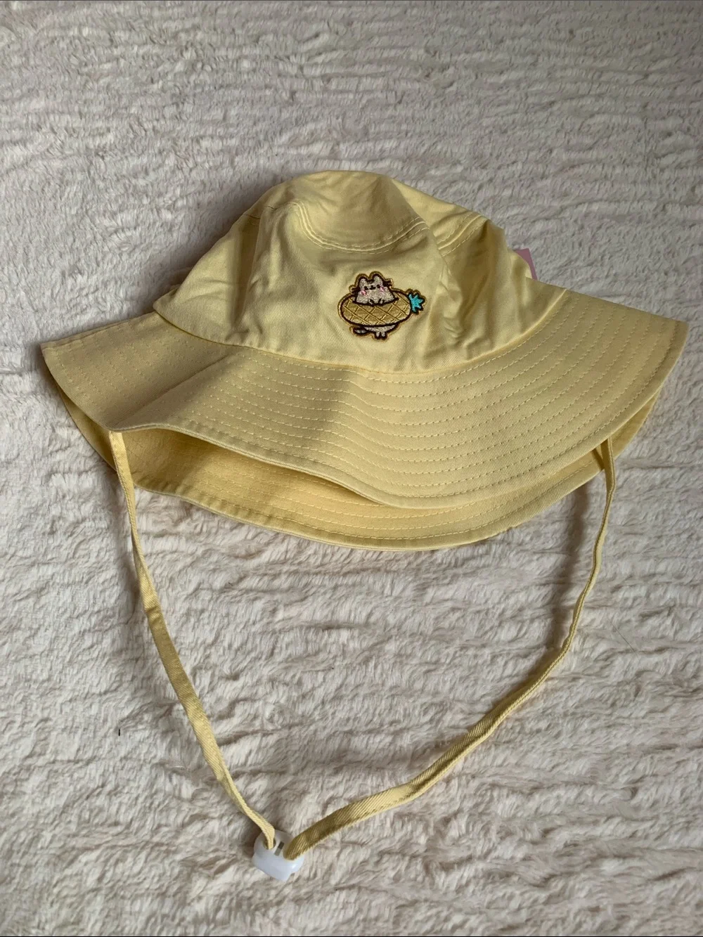 Exclusive Pusheen Box Sun Hat